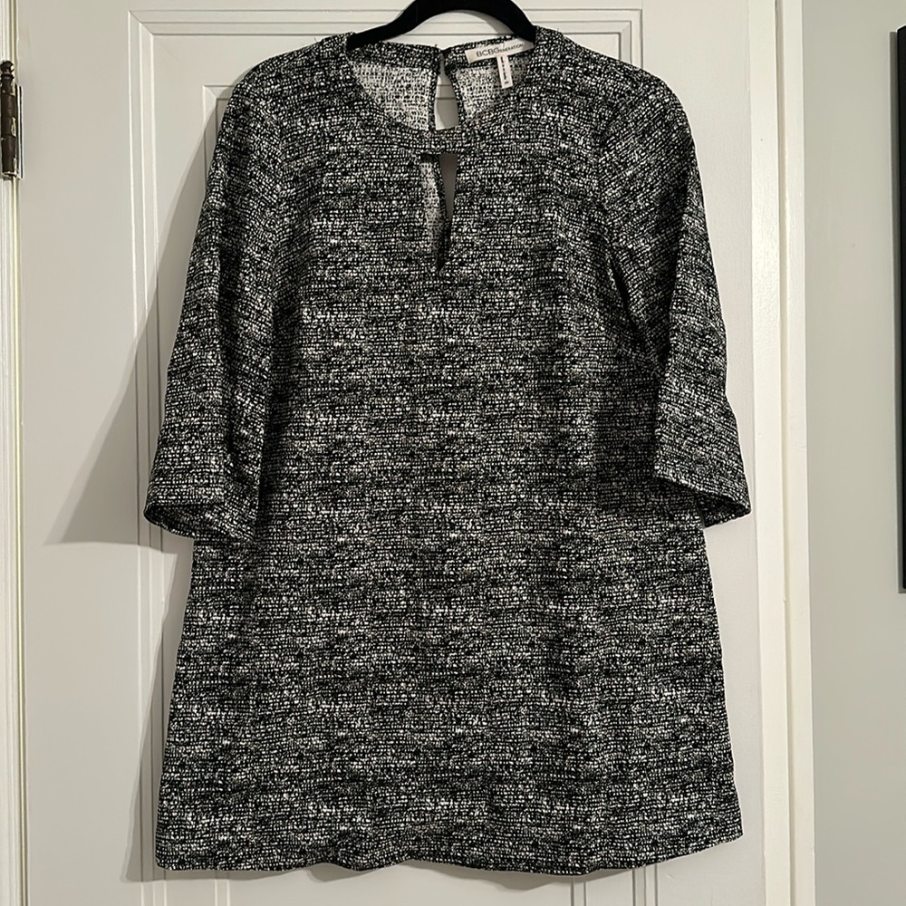 Retro fit mini dress!